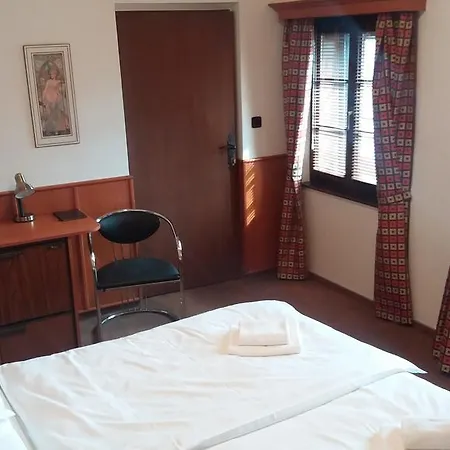 Ξενοδοχείο Zamecek Pod Hradem 111