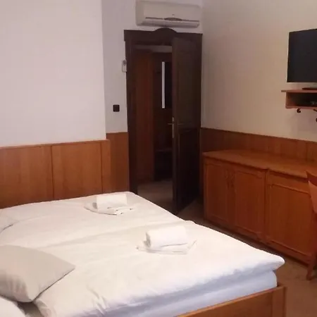Ξενοδοχείο Zamecek Pod Hradem 111 Starý Jičín